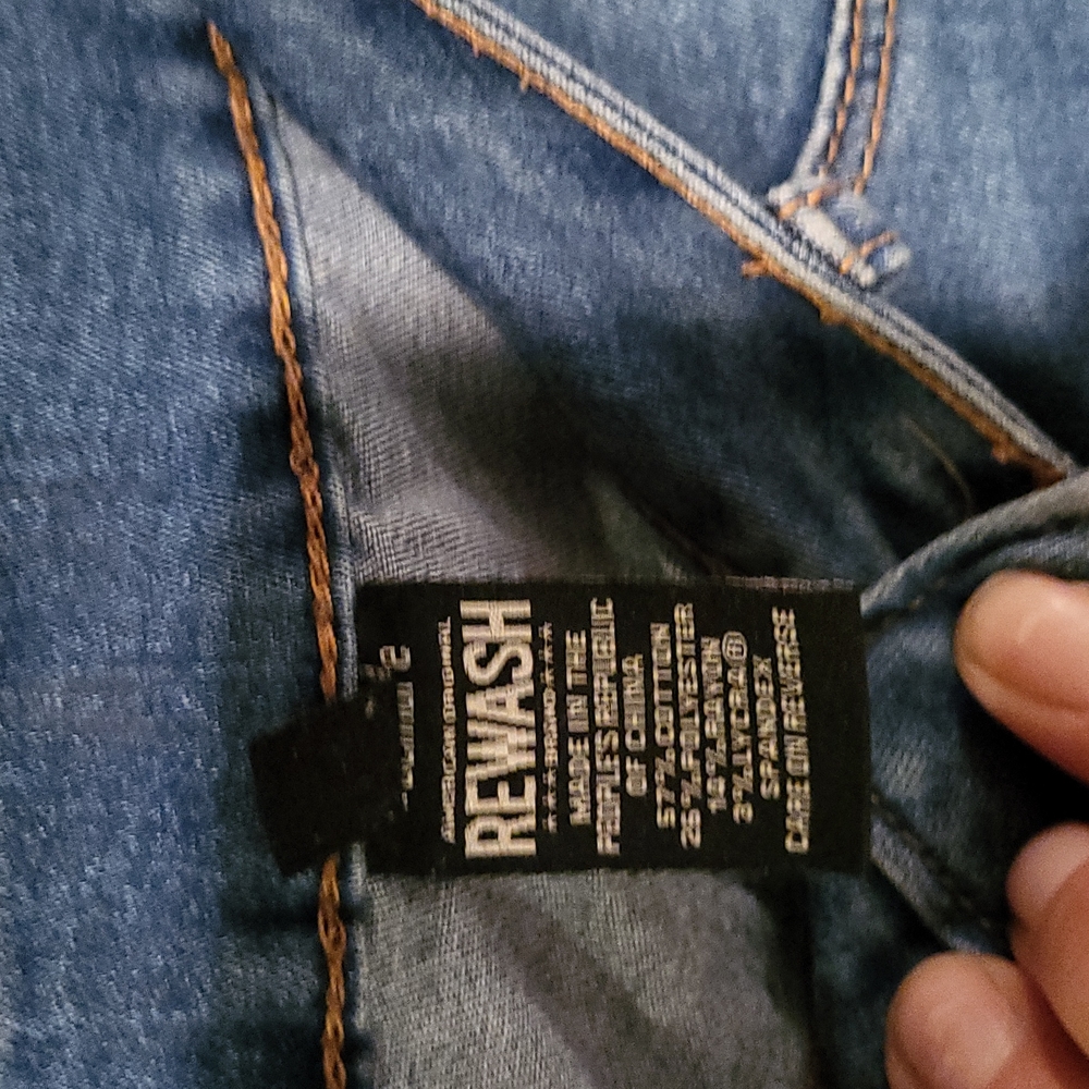 Jeans - Picture 2 of 3